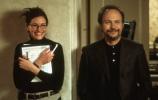 Kiki Harrison (Julia Roberts) 
with Lee Phillips (Billy Crystal)